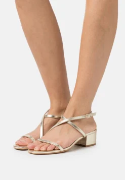 Trend Schuh Verkauf 6 Riemensandalette - Gold