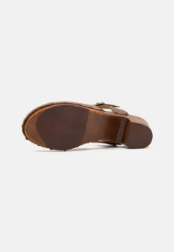 Sanita SOLAIMA - Clogs - Brown -Trend Schuh Verkauf 4313754afad4493a9712bac7ca100f42