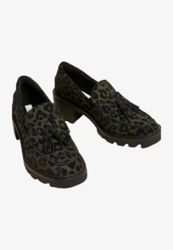 Marks & Spencer SUEDE LEOPARD - Trekkinghalbschuh - Khaki Mix -Trend Schuh Verkauf 541933f7449b4dd8921b1d3e7c5807a0 1