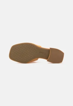 Gabor Comfort Pantolette Flach - Apricot -Trend Schuh Verkauf 5b450623b8944a91953dd3bd848dbd7a