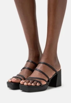 Monki Pantolette Hoch - Black