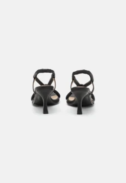 Selected Femme SARA PADDED - Riemensandalette - Black 9 Selected Femme SARA PADDED - Riemensandalette - Black -Trend Schuh Verkauf 659297ab833c4de39f86c6037a954e61