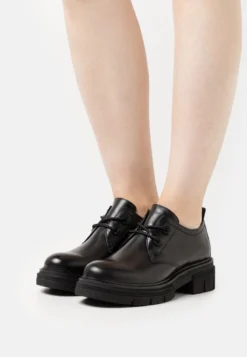 Marco Tozzi Schnürer - Black Brush