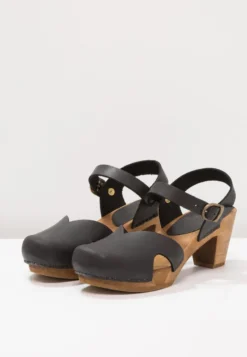 Sanita MATRIX SQUARE FLEX - Clogs - Black 10 Sanita MATRIX SQUARE FLEX - Clogs - Black -Trend Schuh Verkauf 77e75ad84fdb4ec5affed8008f775ec4
