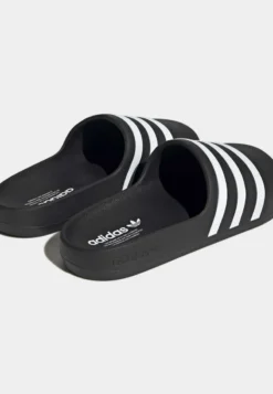 Adidas Originals ADIFOM ADILETTE UNISEX - Badesandale - Core Black Cloud White Core Black -Trend Schuh Verkauf ad1a4e341fe04e71a1be1aa4505f8186