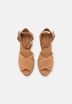 Minelli Plateausandalette - Beige -Trend Schuh Verkauf becaa4ce19374892bfc585b200e46714