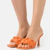 WIDE FIT SANDRA - Pantolette Hoch - Orange