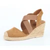 Keilsandaletten In Camel