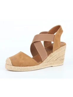 Keilsandaletten In Camel